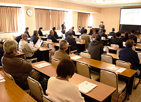 井原地区防衛講話（地場産業振興センター）の画像2