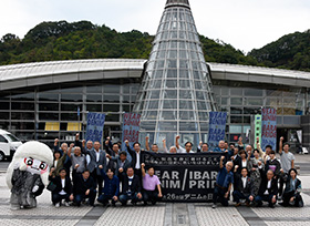 井原デニム啓発活動出発式（井原駅前広場）の画像2