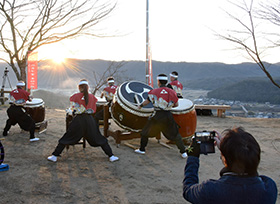 初日の出を見る会（高越城址山頂）の画像2