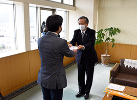 交通安全用品寄贈式＜晴れの国岡山農業協同組合様より＞（第1応接室）の画像2