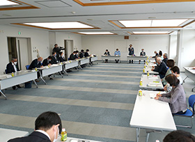 井原市防災会議（大会議室）の画像2