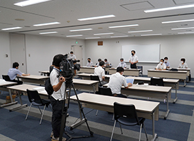 議会報道発表（501・502会議室）の画像2