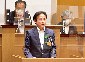 5月市議会臨時会（議場）の画像