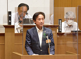 7月市議会臨時会（議場）の画像