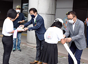 原水爆禁止国民平和大行進出発集会（市役所正面玄関前）の画像2